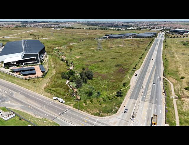 36,300M² VACANT LAND FOR SALE IN SAMRAND BUSINESS PARK